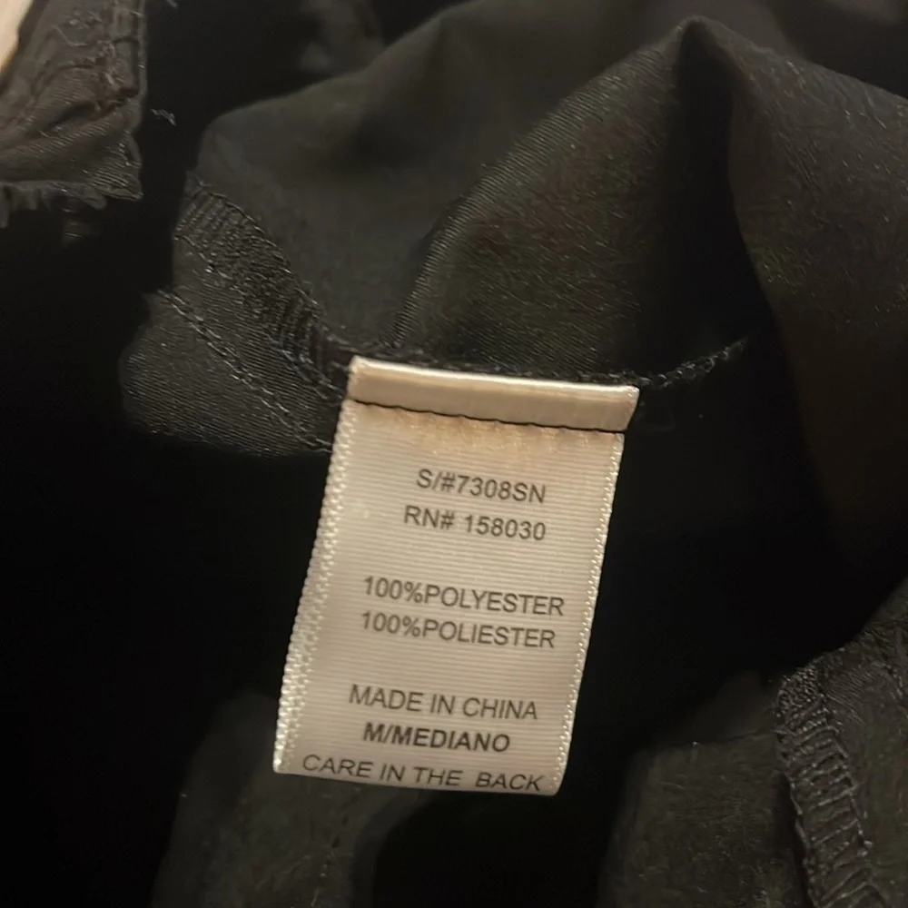 NWT-love tree-M-black-lightweight, slit in front,pockets, midi, cargo skirt.